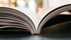 manfaat membuat ikhtisar buku